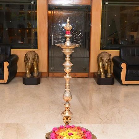 Hotel Sonas Tiruchirappalli エクステリア 写真