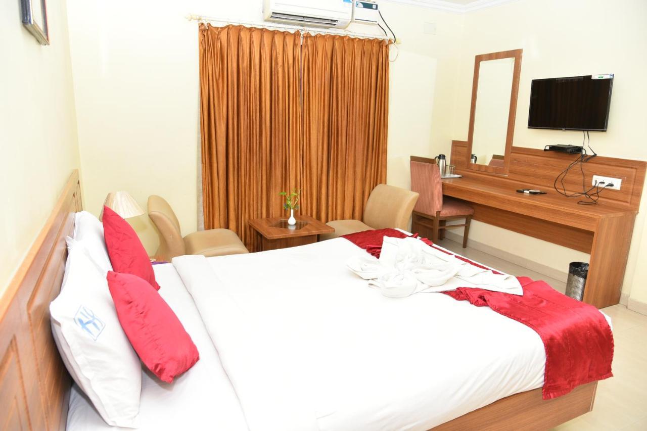 Hotel Sonas Tiruchirappalli エクステリア 写真