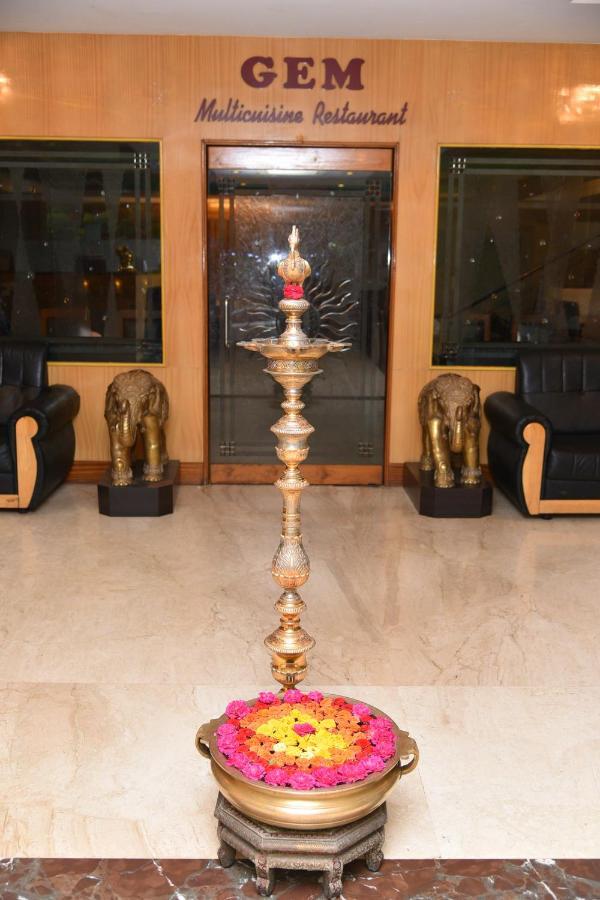 Hotel Sonas Tiruchirappalli エクステリア 写真