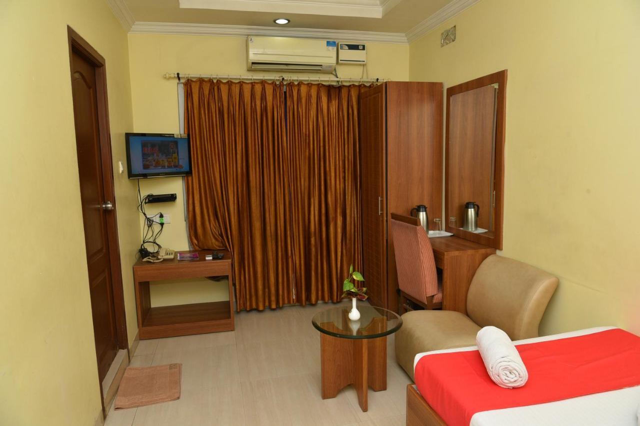Hotel Sonas Tiruchirappalli エクステリア 写真