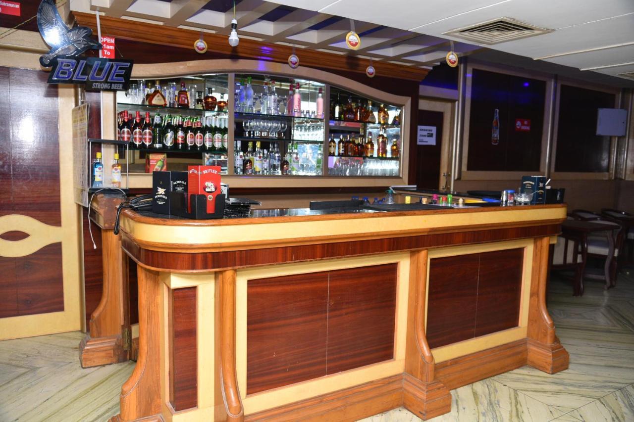 Hotel Sonas Tiruchirappalli エクステリア 写真