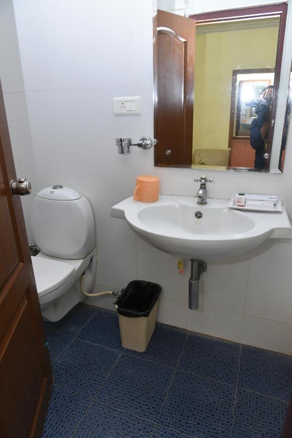 Hotel Sonas Tiruchirappalli エクステリア 写真