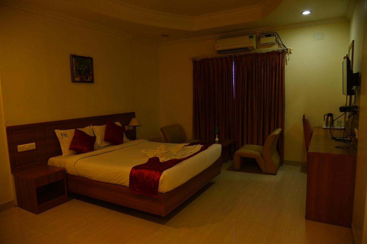 Hotel Sonas Tiruchirappalli エクステリア 写真