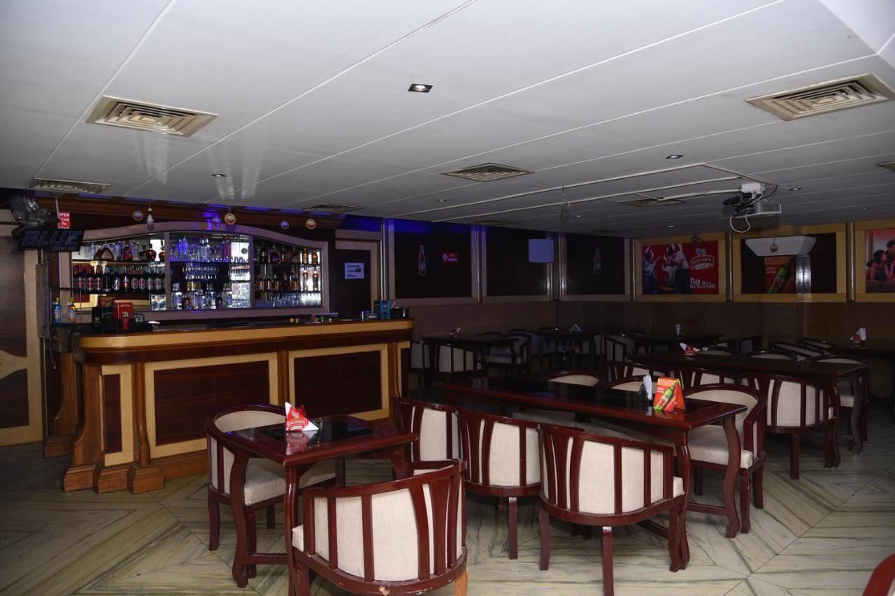 Hotel Sonas Tiruchirappalli エクステリア 写真