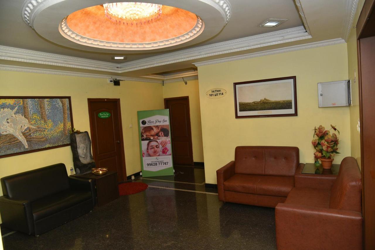Hotel Sonas Tiruchirappalli エクステリア 写真